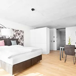 https://livisit-bergapartments.stuttgart-hotel.com